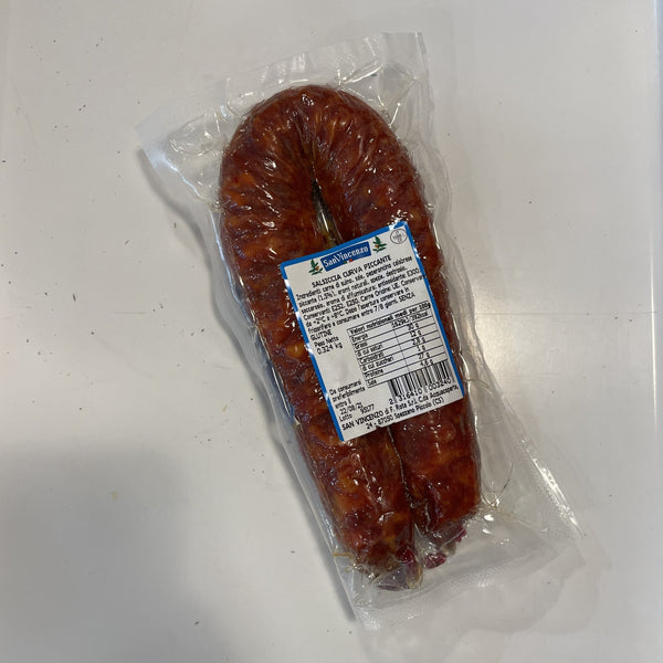 Salsiccia curva piccante di suino